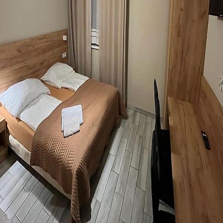 Good Night Noclegi & Strefa Z Sauna I Jacuzzi Ogolnodostepna Lub Na Wylacznosc Czechowice-Dziedzice Exterior photo